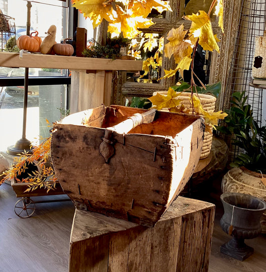 Rice Container with Flat Handle